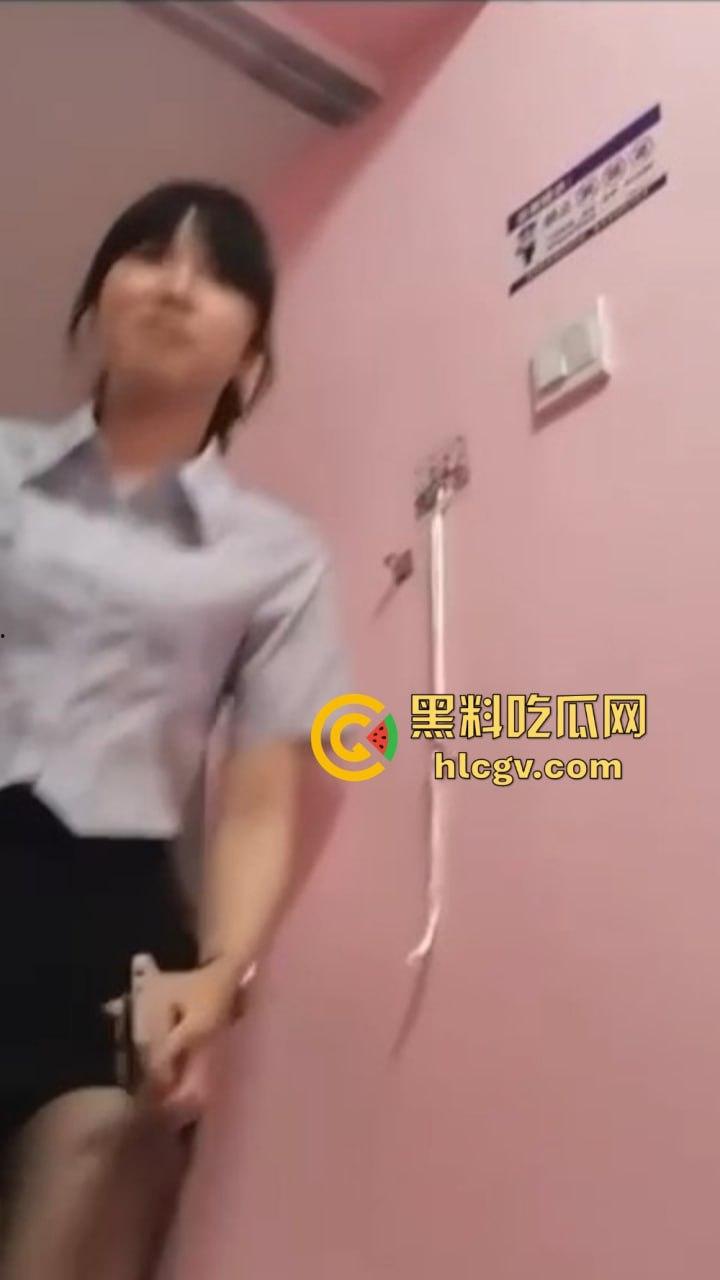 合肥38中生物老师『吴畅璨』被曝上课教学下课卖淫！老公开鸡店拉客她接客分工明确，白天教科普晚上搞实操！-42