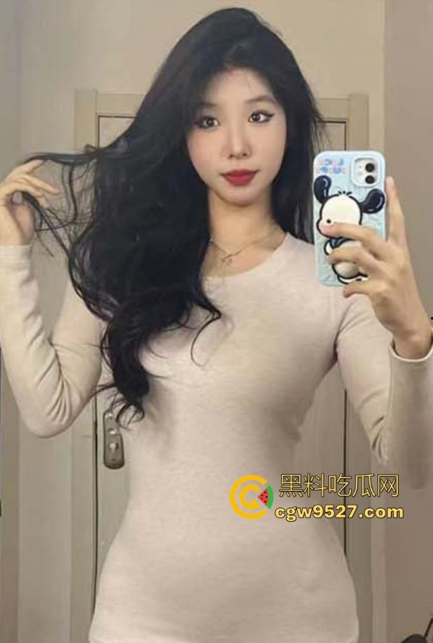 极品完美身材御姐女神，身材堪称人间极品，D杯巨乳、蜂腰翘臀，情趣自拍珍珠内裤勒逼，妥妥的撸管神器！-1