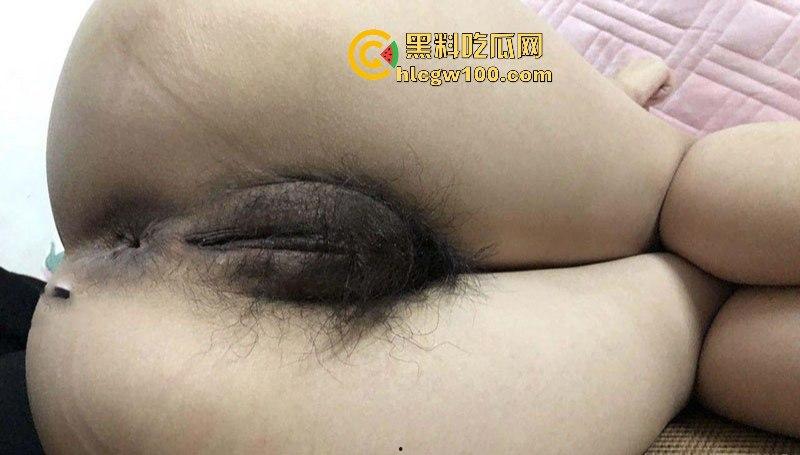 花5200拿下离婚老同学，紫色包臀裙包裹骚浪身段风骚入骨，屄毛旺盛直接让哥们老弟硬到灵魂出窍！-7