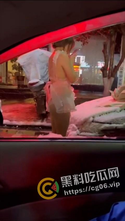 全网疯求！下雪天半裸跳舞主播第一视角！看看什么叫做敬业-3