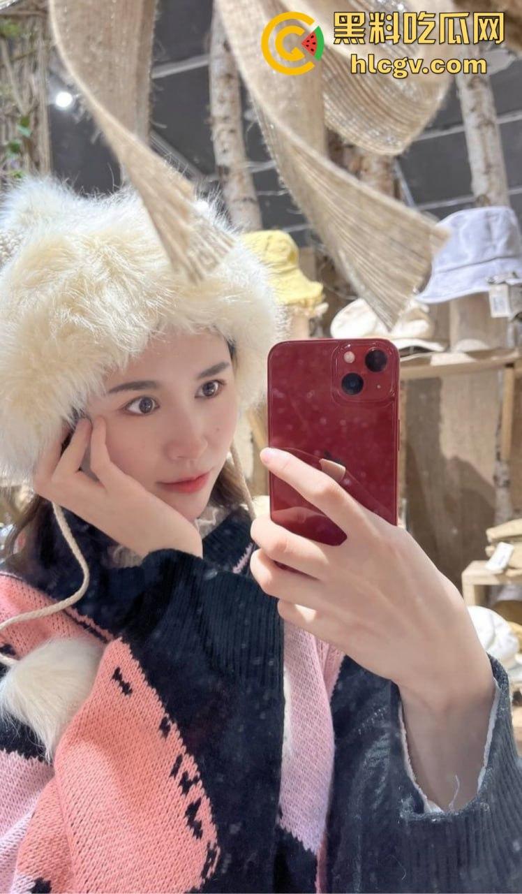 百度云惊爆富二代与极品女友啪啪视频！情侣私密日常被曝光，画面香艳十足！-8