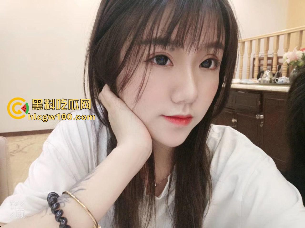 吃瓜！疑似抖音游戏网红【一条小团团OvO】与金主大战视频爆出，娇喘连连打桩机式疯狂  一秒变母狗!-2