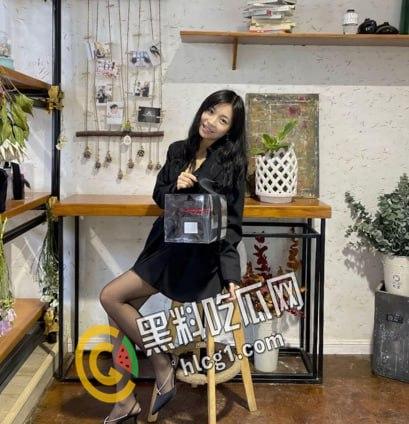 白金泄密真实健身达人 有纹身验明正身 被土豪带到五星级酒店自己的豪宅露脸啪啪性爱！-3