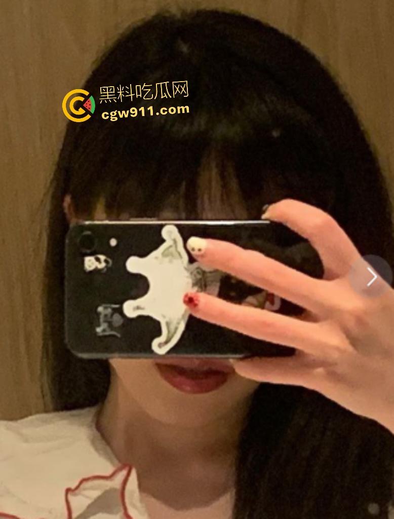 【醋溜老师】抽奖送逼，家用5cm鸡巴自慰紧逼，酒店被粉丝捆绑手插白虎，被大屌狂操爽到发现新大陆！-1