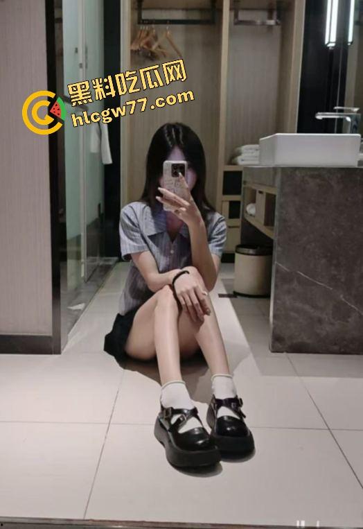 瓜友投稿翻约了排骨精妹子喝酒开房ONS，操了几炮腻歪到想跑路，内射还磨磨唧唧，劝兄弟们别碰！-1