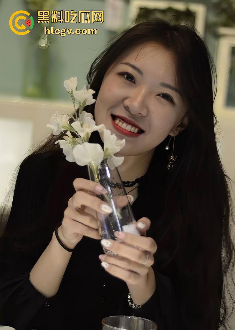 天津少妇【曾萱】被金主包养，变态老板羞辱虐待，黑木耳被玩到喝尿，视频曝光震惊众人！-6