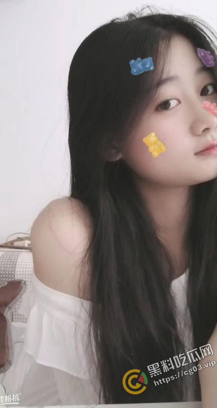 清纯反差婊骚货女友 经常和别人约炮 出轨 偷情 被现男友投稿曝光-5