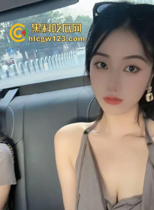 抖音极品御姐【失眠蝴蝶】性爱视频流出 高冷大胸御姐被金主打桩猛操 尽显放荡本性！-3