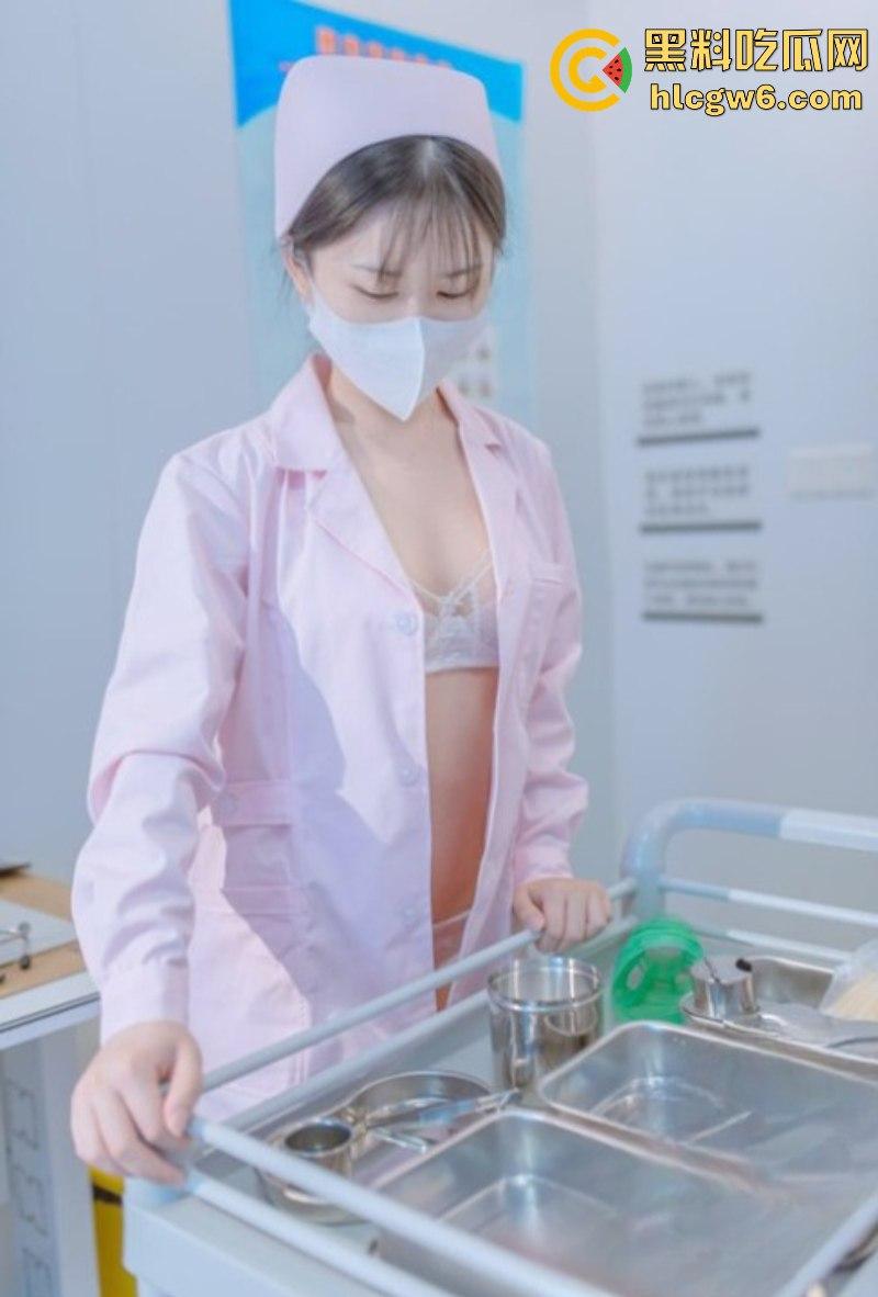 金主高价定制推特美女coser【鹿初少女】私拍护士装自慰视频 限制级制服诱惑太哇塞！-6