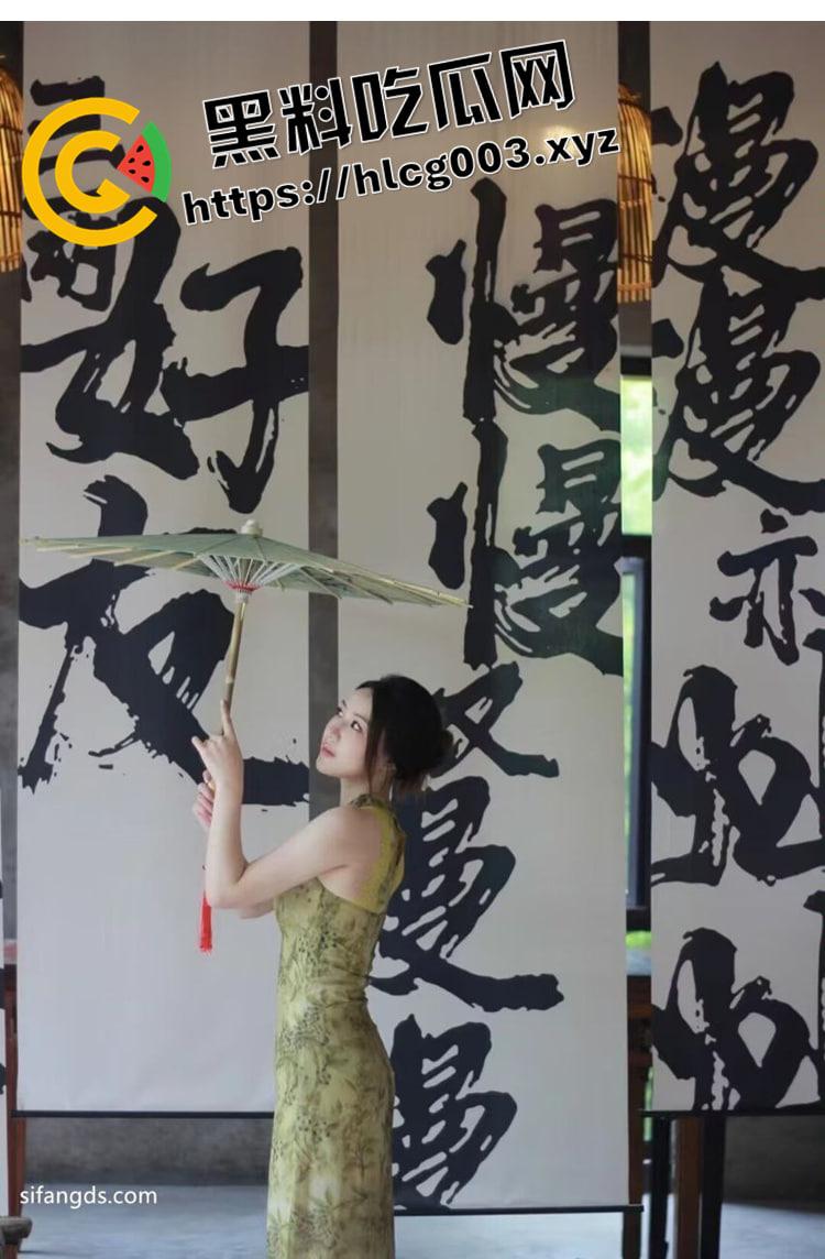 长沙美术学院反差婊【王莎俪】富二代同学调教开发 白丝美腿主动掰开小穴求草-1