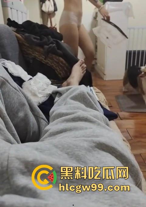 长春骚母狗反差人妻【林梦琦】性欲爆棚欲求不满，绿帽老公还找单男满足她 ，性爱视频遭到曝光。-9