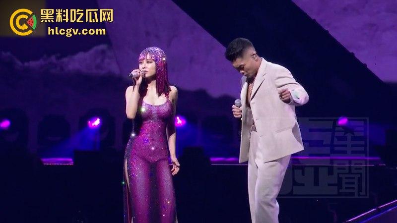 “地才就是地才！完美”蔡依林演唱会漏点 紫色连体衣惊现大尺度造型 三点全露 性感爆棚！-7