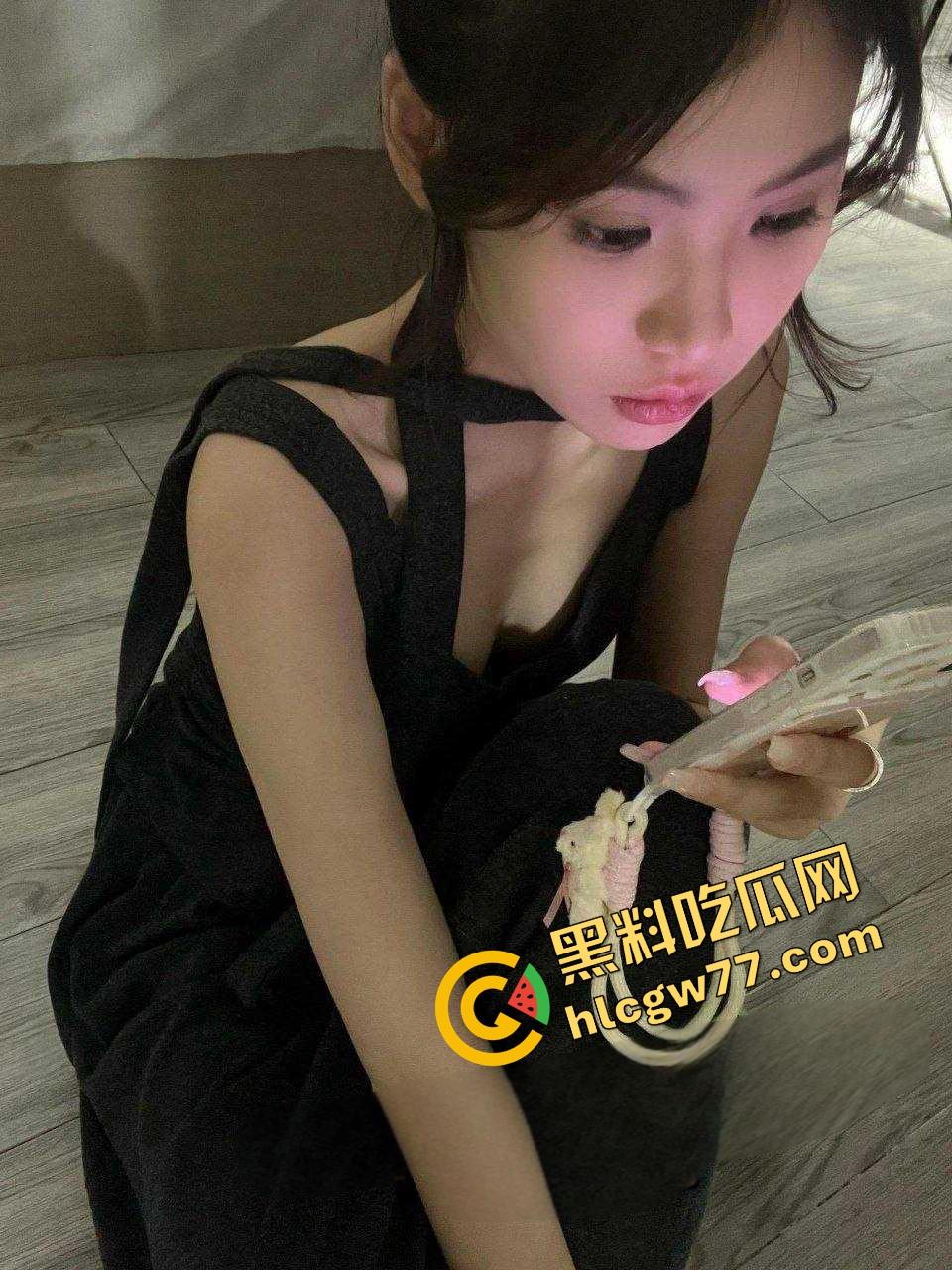 山东21岁反差前女友【曾雨悦】表面清纯乖巧，床上却抢着口交舔棒，女上骑乘自己爽到腿软！-7