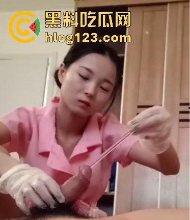 广西美女护士李文倩治疗男友前列腺！30公分超长玻璃棒深插马眼，让人看得腿软！-4