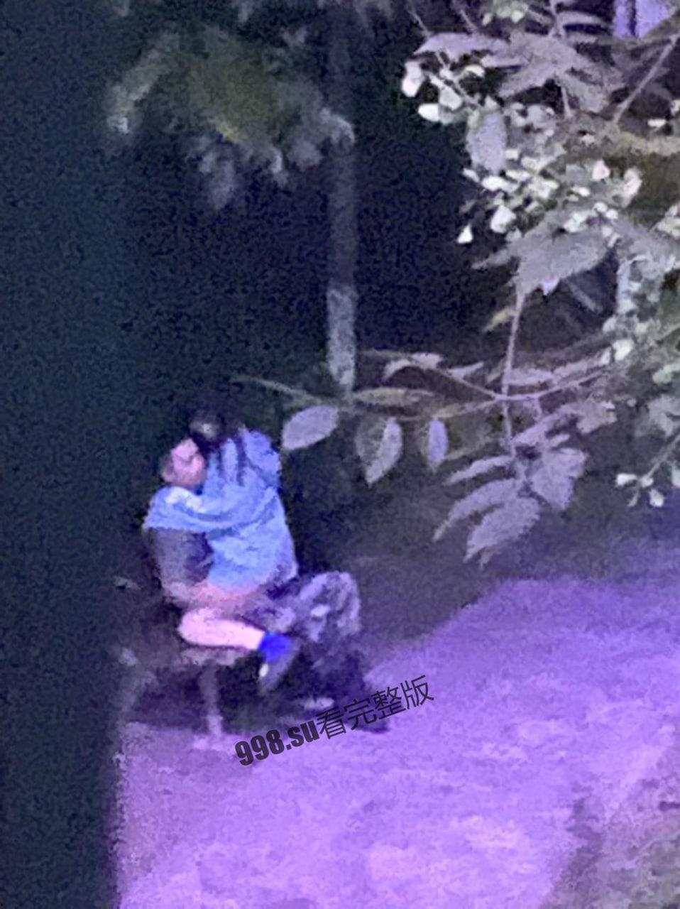 树林野战！广西艺术学院学生太调皮 教官用肉棒好好调教一番！-5