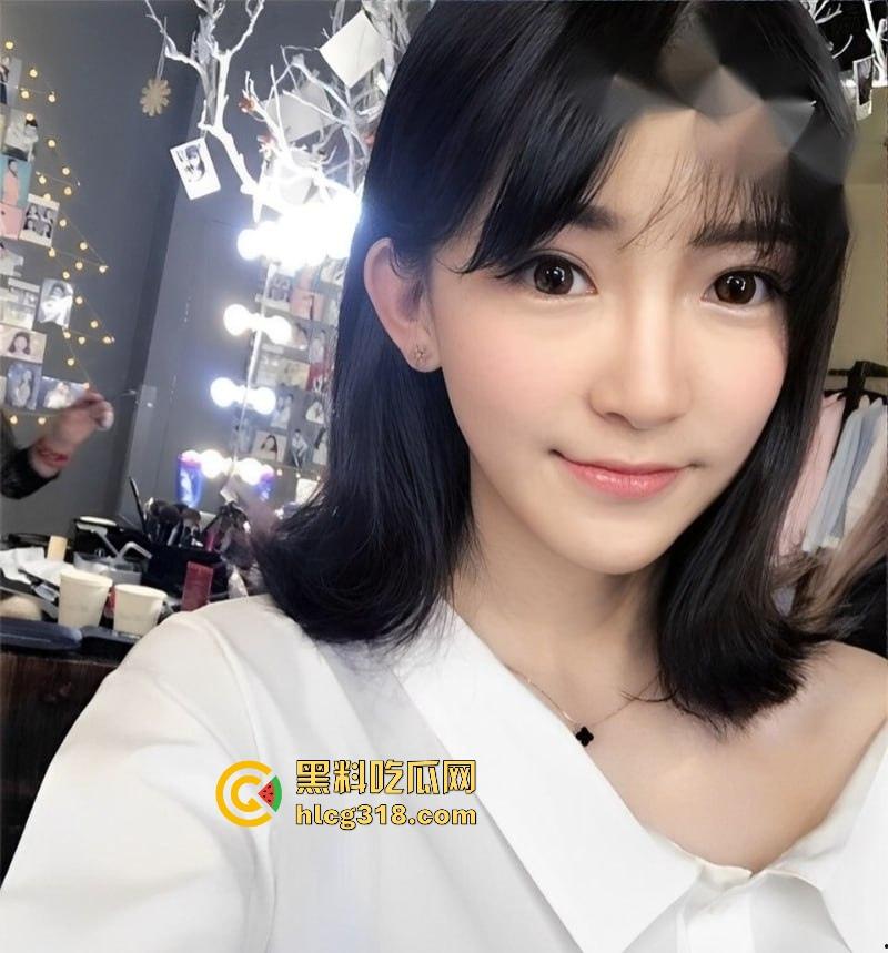 浙江大学高颜值学姐【邓婷婷】为实现财富自由，誓要下海做网黄，与男友苦练床技被曝光私拍！-1