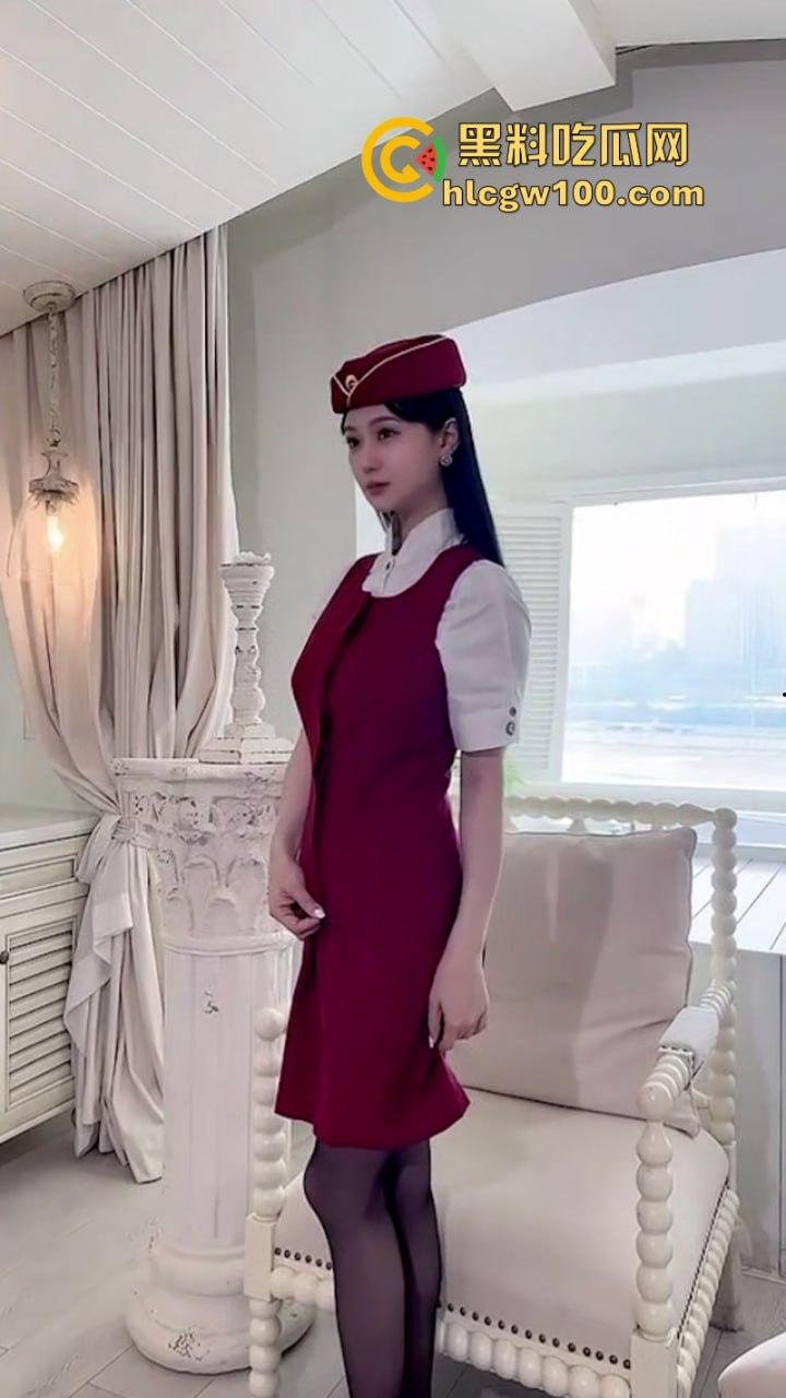 极品小嫩模【柚琪】私拍花絮来了！尺度非常大 各种露奶子露逼-4