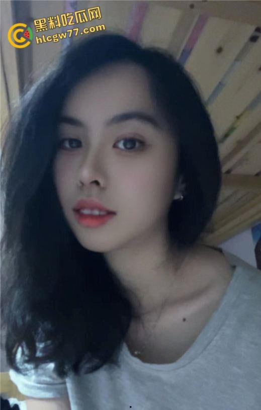 中山电科大【曾嘉仪】香艳视频泄露！清纯学妹被会计老色棍操得浪叫连天！-1