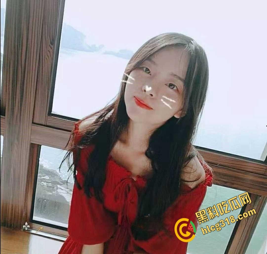 卫校嫩妹拜金女【小柒酱】，清纯反差小白虎 ，为了奢侈生活被金主包养， 甘愿做其母狗！-2