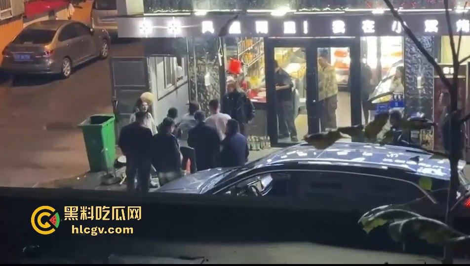 辽宁丹东女子深夜吃宵夜遭暴打！受伤入院已报警，背后原因引发关注！-2