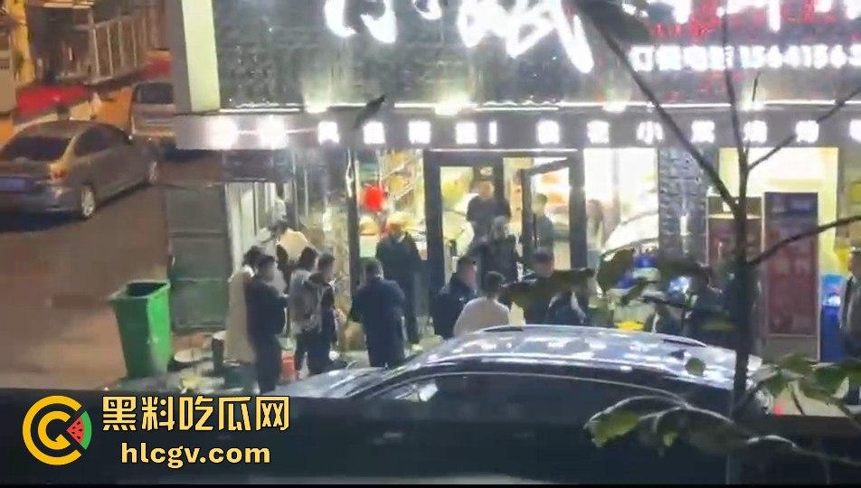 辽宁丹东女子深夜吃宵夜遭暴打！受伤入院已报警，背后原因引发关注！-3