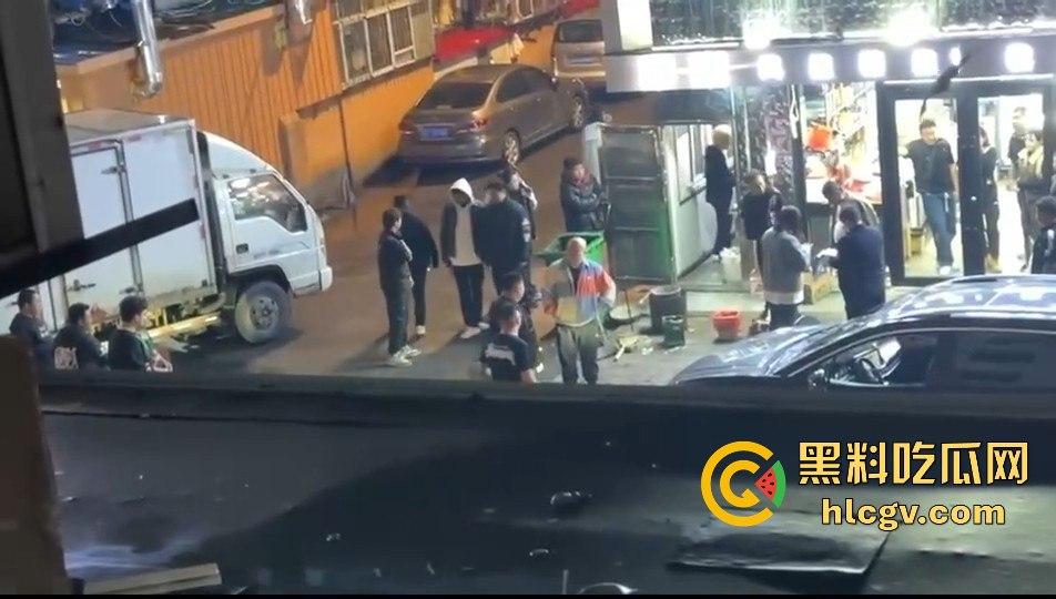 辽宁丹东女子深夜吃宵夜遭暴打！受伤入院已报警，背后原因引发关注！-4