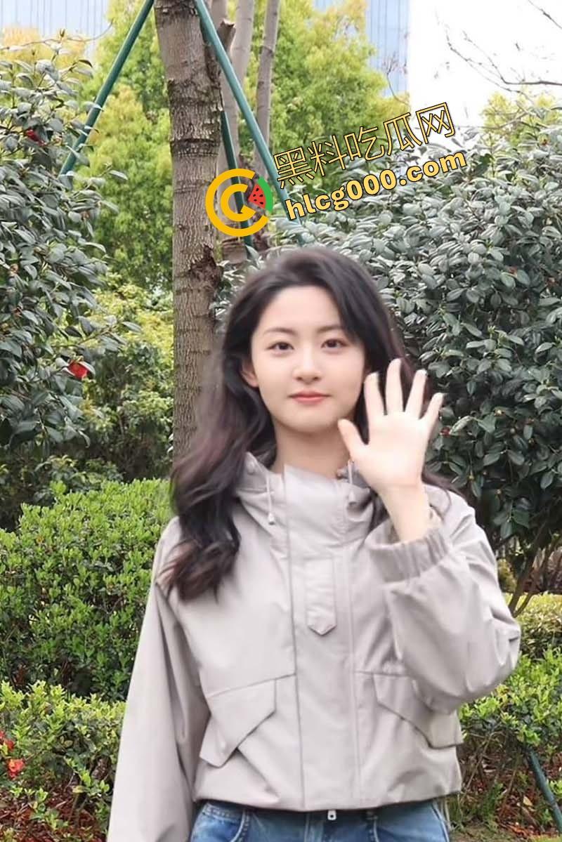 『许凯』被曝2cm惨瓜，酒后强奸未遂，绿18线女友许荔莎，背刺于正白月光，欢娱影视差点被杀穿！-32