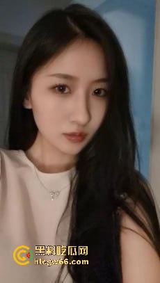 南京财经贸校花『温妮』酒店被金主爆操，骚穴黑森林湿到炸裂，金主射得停不下来！-3