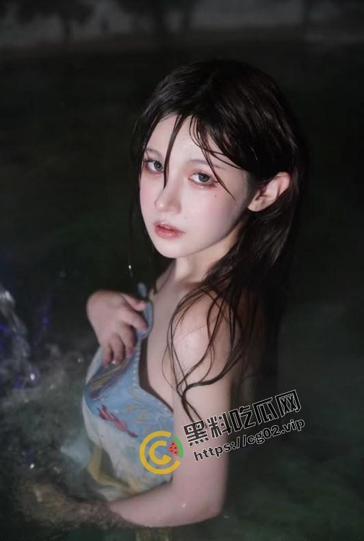 百万网红也缺钱？抖音七百万粉丝网红『刘辉快乐商店』入驻微密圈 大尺度写真照私拍来袭！-5