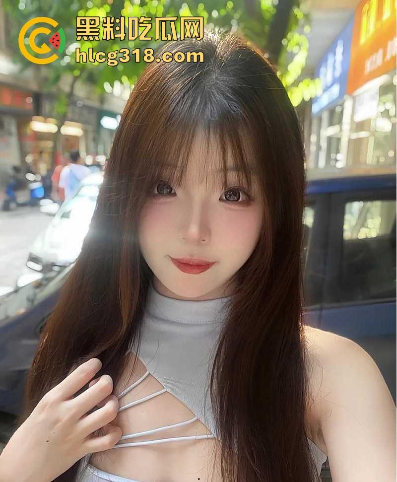 广东理工大学清纯学妹【吴佳怡】戴肛塞掰逼揉穴自慰，夹乳链揉奶发骚，大尺度私拍曝光！-1