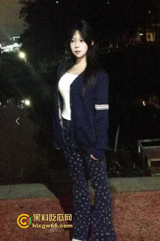 瓜友投稿！6000元拿下职高小妹一血 挨两炮受不了退三千换闺蜜上 这钱花的真TM值啊-11