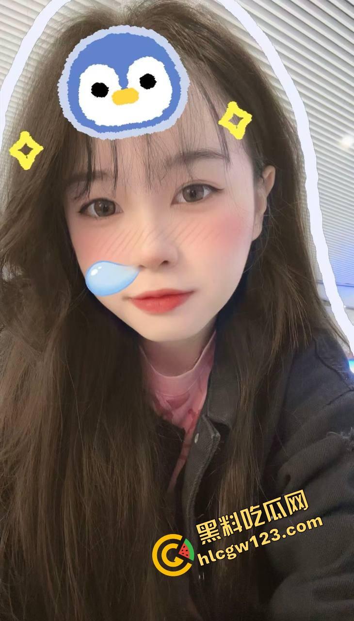 全公司都吃饭去了，只有我在工位被榨成豆腐脑，谁说办公室不能做爱？她一坐腿上直接开摸，肾保健逼我射！-3