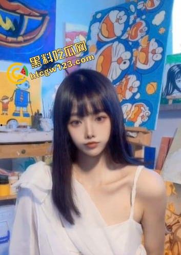 抖音20万粉丝擦边小妖精『大龙卷师』定制福利流出，178cm逆天长腿萝莉，挑逗骚技一套接一套！-3