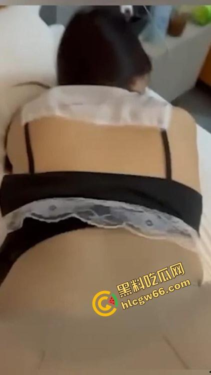 山东聊城反差教师【周红蕊】白天讲课人模狗样,晚上勾搭家长当胯下母狗,染了病还继续约炮,逼洞都发烫还不关门!-7