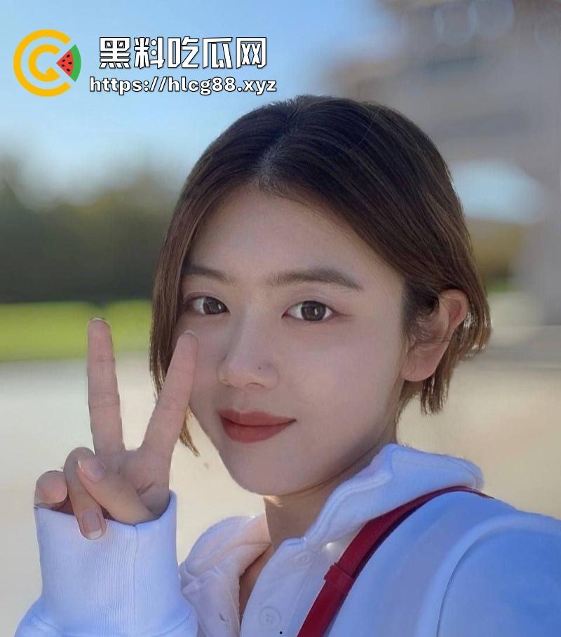 邂逅大学骚鸡外围大屁股操一次上瘾，翘臀浪翻天后入爽爆，小伙想包养被拒绝讲元不说缘！-4