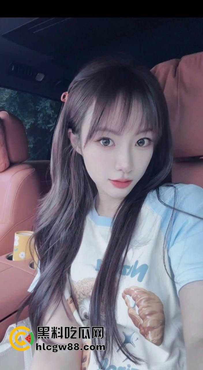 南京艺术学院母狗【刘静婷】约体育生被站立猛蹬，逼操烂还浪叫不停，美女再靓也得舔，鸡巴舔过无数根 ！-1