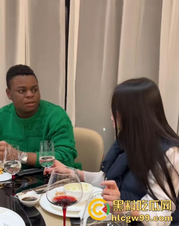 战狼2爆火的卖黄碟【小黑】疑似转行干网黄，网络带货卖伟哥，约女神做爱亲自证实伟哥效果，吴京知道嘛？-4