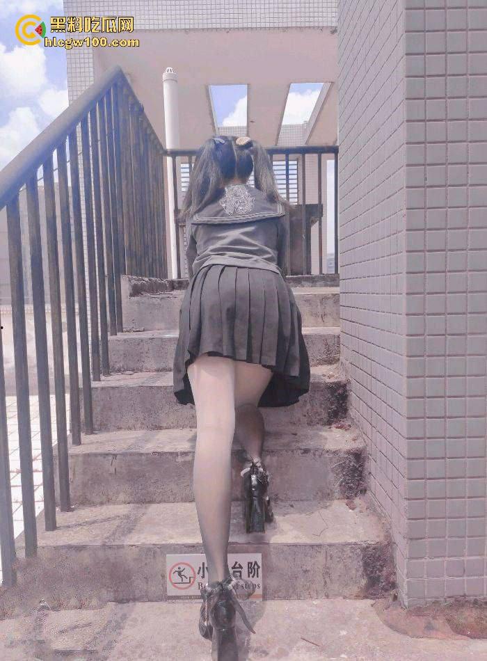 南宁双马尾学生妹【胡九万】骚浪视频流出，清纯脸装不住母狗心，动作骚得像条狗，撸点高到让人瞬间射！-1