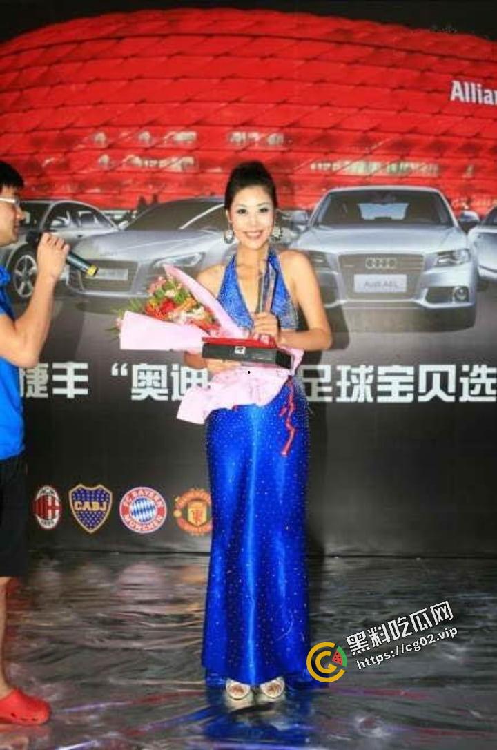 《百度云泄密流出》天津工业大学 模特【王真】外表优雅高冷  实则内心闷骚放浪38P+1V-16