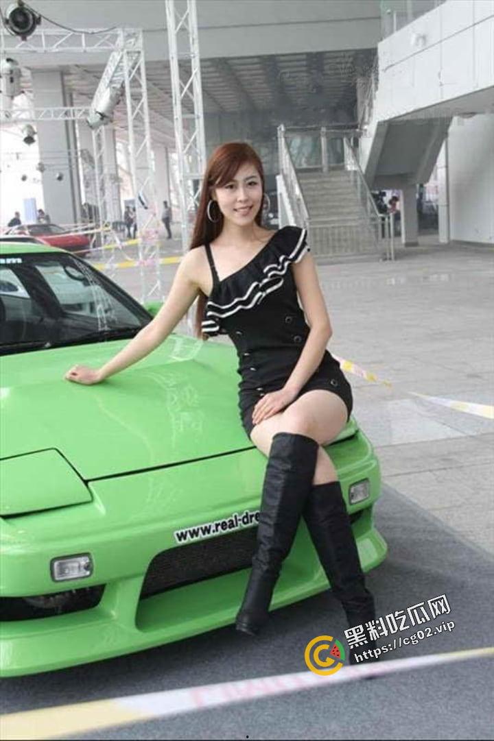 《百度云泄密流出》天津工业大学 模特【王真】外表优雅高冷  实则内心闷骚放浪38P+1V-17