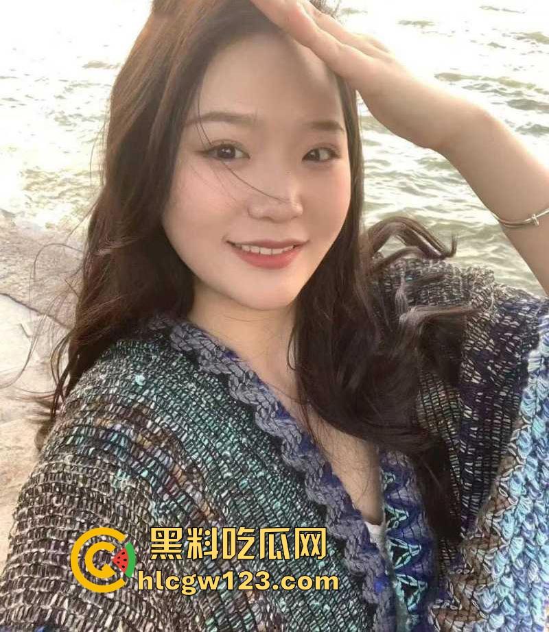 海角大神【奶气草莓】女儿班主任上门家访 被下春药迷晕发情 猛操到眼泪和爱液一起流！-4