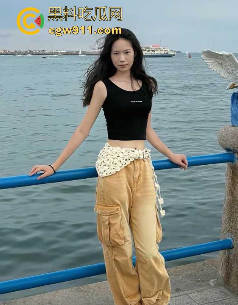 约炮上海电力大学社团美女主席，高颜值极品女大，约炮成瘾拍自慰淫片撩骚，被炮友操的淫水直流！-6