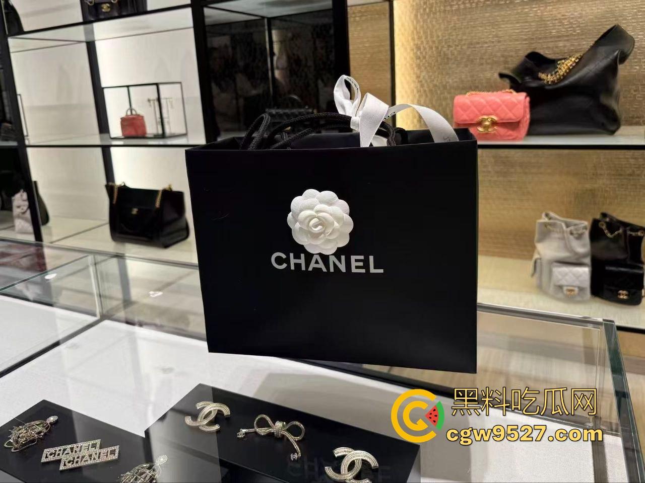 给渣女花了70万，最后只潦草的操了几次就分手了，真心对待换来的只有背叛，一气之下曝光捞女性爱视频！-2