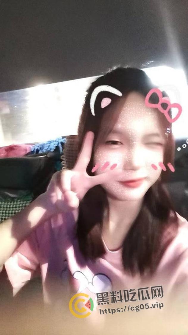 山东菏泽女高中生被大学生网调！娇嫩的小胸和粉嫩的小穴每日拍照打卡 这就是成功的男人吗-9