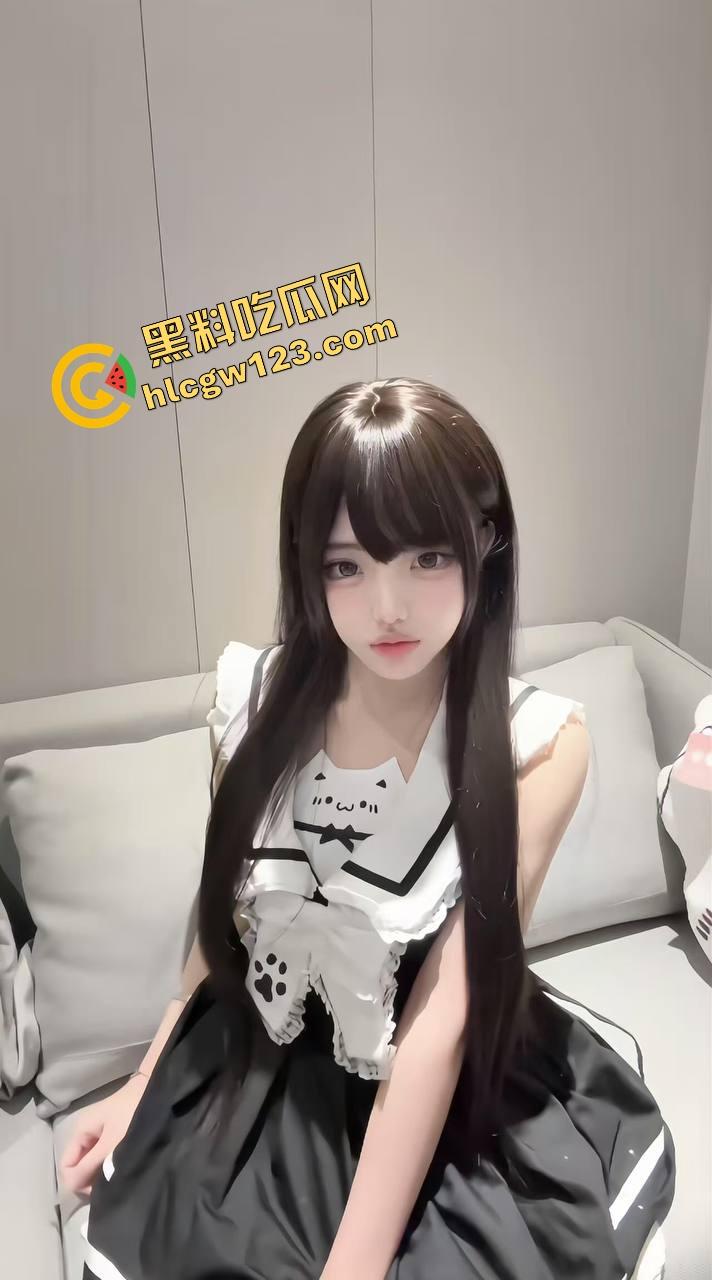 听话小母狗大学妹被包养全过程曝光，奶小屁股翘，一吃就出水操她比吃燕窝补，水多叫甜不粘人！-5