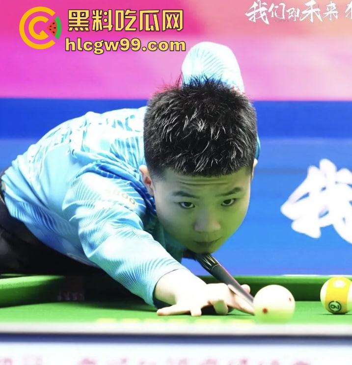 10后台球天才【夏浩然】跟大奶女裁判【然然】房间打台球，场上挥杆不忘场下大力高杆吸库， 一夜激战录音曝光！-13