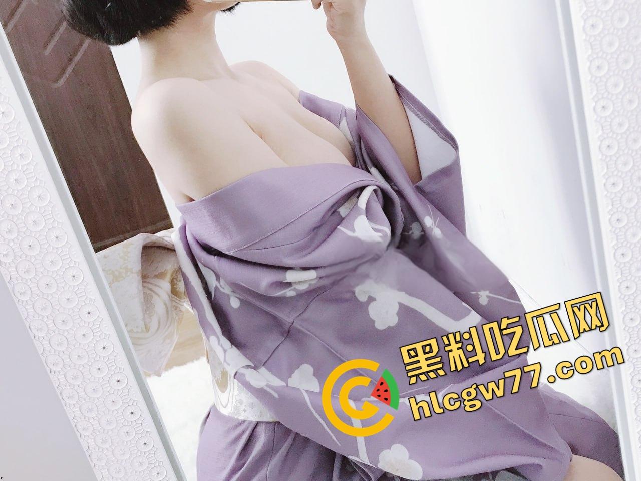 上海杨浦区美甲店女老板『南冯玥』穿日式和服拍骚照，白虎小骚逼真是极品中的极品，这老板娘谁不想操？-7