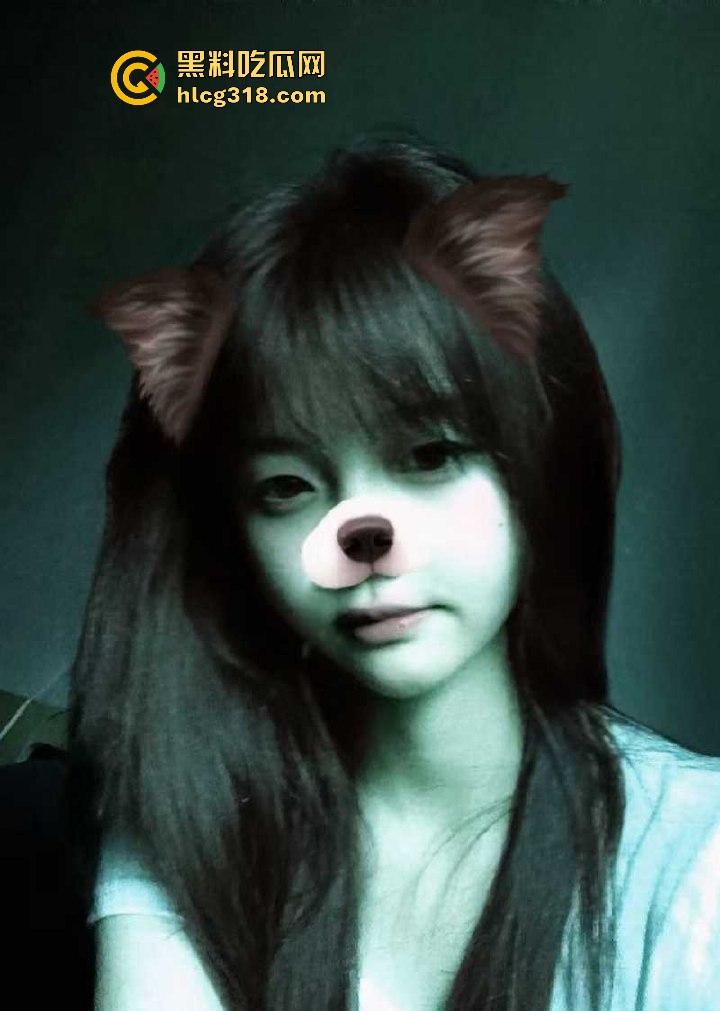 岭南师范学院【李雅琪】 与男友裸聊视频泄密，邻家学妹化身网调母狗，对镜自摸淫水横飞！-4